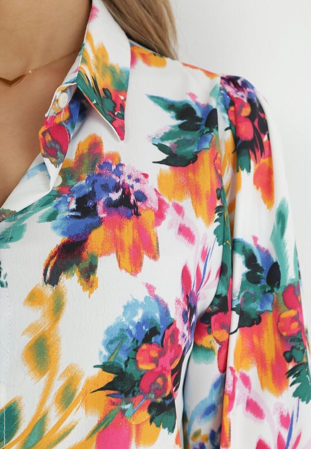 Born2be - Biała Koszula z Guzikami i Mankietami Malayah. Typ kołnierza: kołnierzyk klasyczny. Kolor: biały. Materiał: tkanina. Długość: długie. Styl: klasyczny