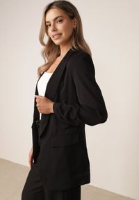 Born2be - Czarna Pudełkowa Marynarka bez Zapięcia z Marszczeniami na Rękawach Annaloa. Okazja: do pracy, na co dzień. Kolor: czarny. Materiał: materiał, jeans. Styl: elegancki, casual, wizytowy #7