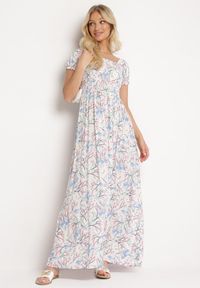 Born2be - Biało-Niebieska Rozkloszowana Sukienka w Kwiaty z Marszczonym Dekoltem Disteria. Okazja: na co dzień. Kolor: biały. Materiał: jeans. Wzór: kwiaty. Sezon: lato, wiosna. Styl: casual, vintage, elegancki