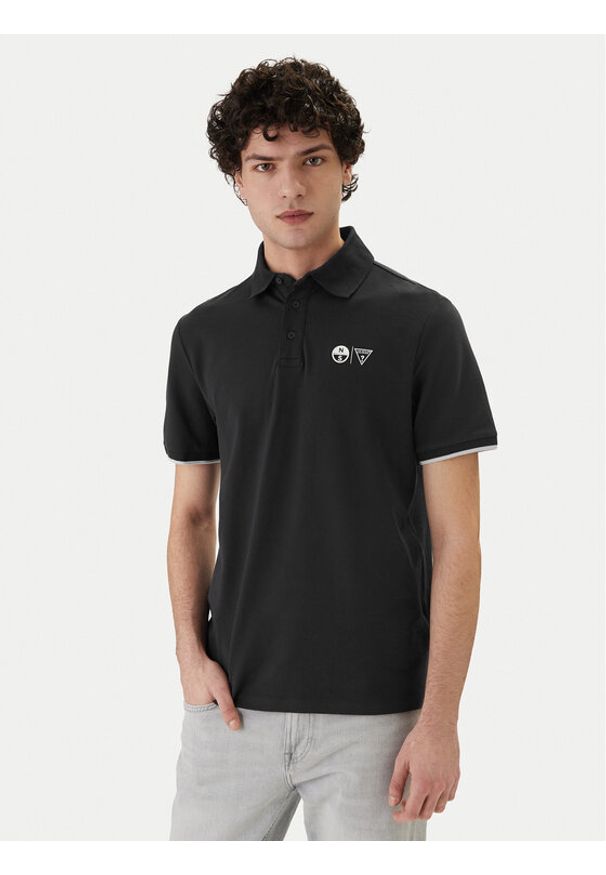 Guess Polo M6GP47 K3323 Granatowy Regular Fit. Typ kołnierza: polo. Kolor: niebieski. Materiał: bawełna