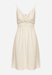 Born2be - Beżowa Wiskozowa Sukienka z Kopertowym Dekoltem Arileme. Kolor: beżowy. Materiał: wiskoza. Długość rękawa: na ramiączkach. Typ sukienki: kopertowe. Styl: elegancki, klasyczny, wizytowy #6