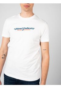 Diesel T-shirt "T-Diegor" | A12754-RPATI | Mężczyzna | Biały. Okazja: na co dzień. Kolor: biały. Materiał: bawełna. Wzór: nadruk. Styl: klasyczny, elegancki, casual #3