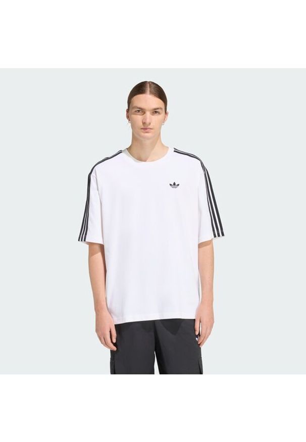 Adidas - adidas T-Shirt adicolor 3-Stripes KD4096 Biały Oversize. Kolor: biały. Materiał: bawełna