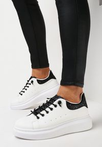 Born2be - Biało-Czarne Sneakersy Elenaya. Kolor: biały. Materiał: skóra ekologiczna. Obcas: na platformie #4