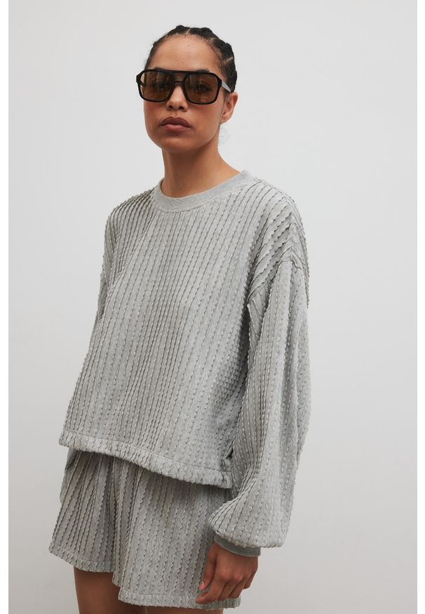 Marsala - Bluza z dzianiny strukturalnej w kolorze COOL GREY - PRIZM- UNI. Materiał: dzianina