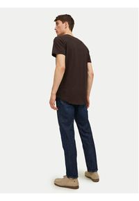 Jack & Jones - Jack&Jones T-Shirt Jjenoa 12113648 Brązowy Long Line Fit. Kolor: brązowy. Materiał: bawełna