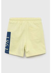 Guess szorty bawełniane dziecięce kolor zielony regulowana talia. Kolor: zielony. Materiał: bawełna. Wzór: nadruk #2