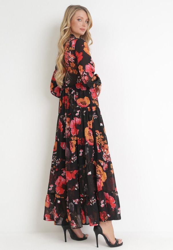 Born2be - Czarna Sukienka Doreris. Okazja: na co dzień. Kolor: czarny. Materiał: tkanina. Wzór: kwiaty, kolorowy. Typ sukienki: proste, koszulowe. Styl: casual, klasyczny. Długość: maxi