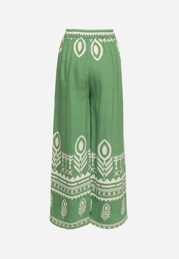 Born2be - Zielone Wiskozowe Spodnie o Szerokim Kroju z Etnicznym Wzorem Mileldi. Okazja: na co dzień. Stan: podwyższony. Kolor: zielony. Materiał: wiskoza. Styl: casual, elegancki