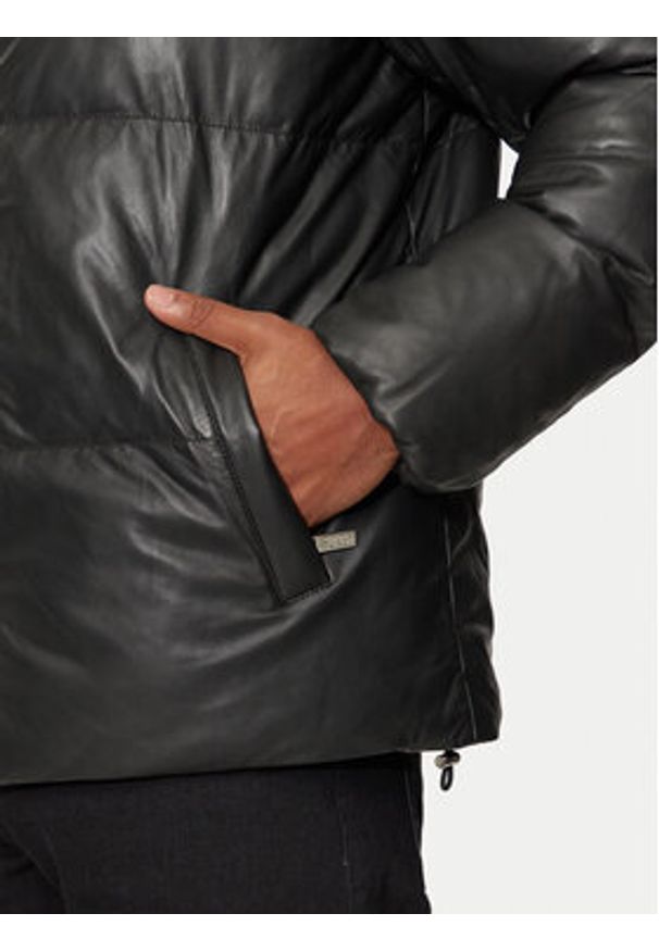 Karl Lagerfeld - KARL LAGERFELD Kurtka skórzana 555010 544415 Czarny Regular Fit. Typ kołnierza: dekolt w karo. Kolor: czarny. Materiał: skóra