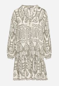 Born2be - Zielona Wiskozowa Sukienka w Etniczny Wzór o Rozkloszowanym Kroju z Wiązaniem Nalpio. Okazja: na co dzień. Typ kołnierza: dekolt w serek. Kolor: zielony. Materiał: wiskoza. Długość rękawa: długi rękaw. Styl: casual, elegancki #3