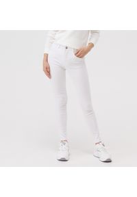Sinsay - Jeansy super skinny z wysokim stanem - Biały. Stan: podwyższony. Kolor: biały #1