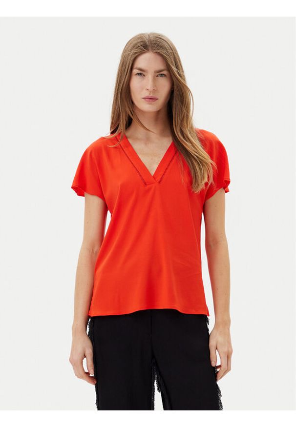 Vero Moda Bluzka Bella 10327551 Czerwony Regular Fit. Kolor: czerwony. Materiał: wiskoza