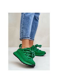 Zamszowe Sneakersy Damskie Z Grubym Sznurowaniem Artiker 55C0099 Zielone. Okazja: na co dzień. Zapięcie: sznurówki. Kolor: zielony. Materiał: zamsz. Obcas: na platformie #4