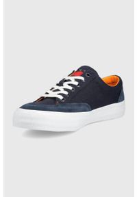 Tommy Jeans tenisówki męskie kolor granatowy. Nosek buta: okrągły. Zapięcie: sznurówki. Kolor: niebieski. Materiał: guma