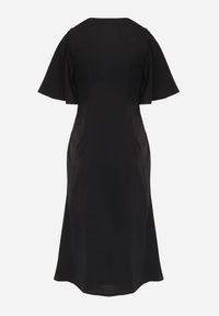 Born2be - Czarna Koktajlowa Sukienka VICES ze Zwiewnymi Rękawami i Kwiatową Aplikacją 3D Talilia. Okazja: na wesele, na ślub cywilny, na imprezę. Kolor: czarny. Wzór: aplikacja, kwiaty. Styl: wizytowy #5