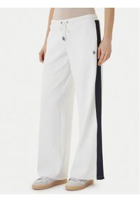 Guess Jeans Spodnie dresowe W6GBB6 KB212 Biały Relaxed Fit. Kolor: biały. Materiał: syntetyk #1