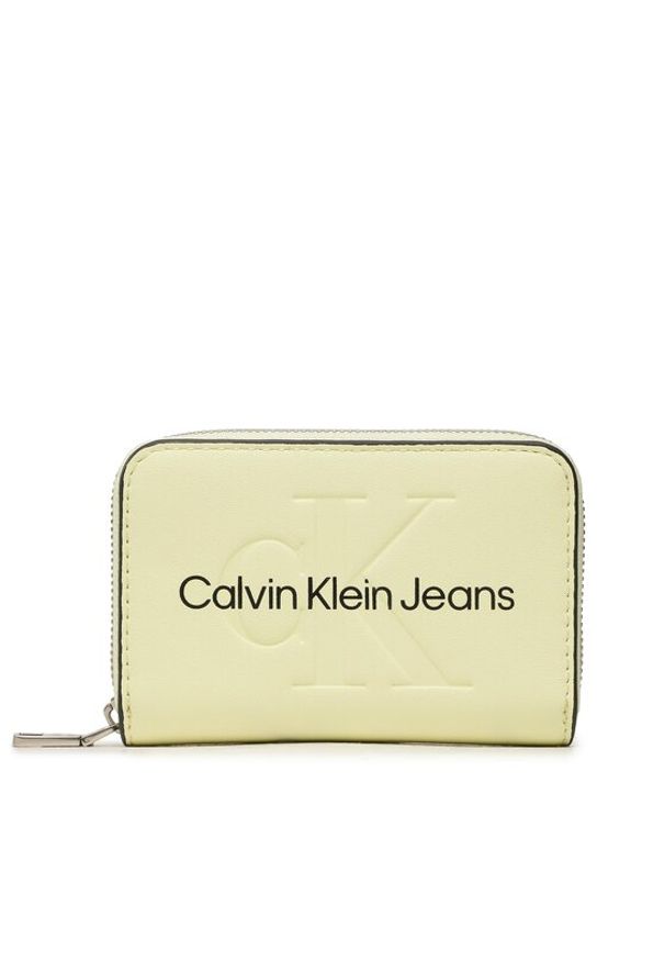 Calvin Klein Jeans Mały Portfel Damski Sculpted Med Zip Around Mono K60K607229 Zielony. Kolor: zielony. Materiał: skóra