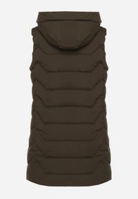 Born2be - Ciemnozielona Pikowana Kamizelka z Odpinanym Kapturem na Suwak Wykończona Sznurkami Zeneria. Okazja: na co dzień. Kolor: zielony. Styl: casual, elegancki #6