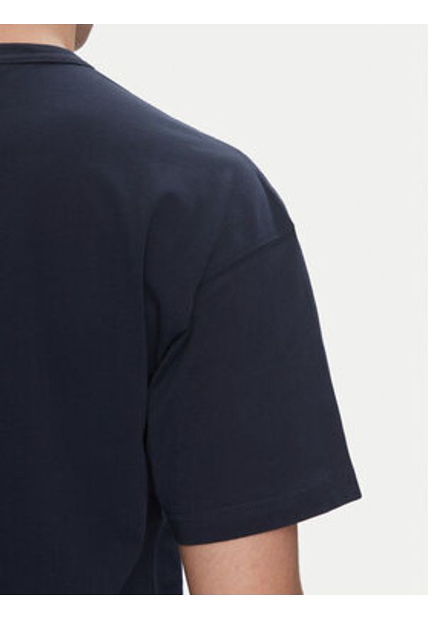 SCHOTT N.Y.C. T-Shirt TSTRAVIS Granatowy Regular Fit. Kolor: niebieski. Materiał: bawełna