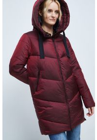 medicine - Medicine płaszcz damski kolor bordowy zimowy. Okazja: na co dzień. Kolor: czerwony. Długość: długie. Sezon: zima. Styl: casual
