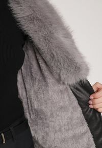 Born2be - Szara Kurtka Ramoneska z Futrzanymi Wstawkami Seore. Okazja: na co dzień. Kolor: szary. Materiał: futro. Styl: casual, klasyczny, elegancki #3