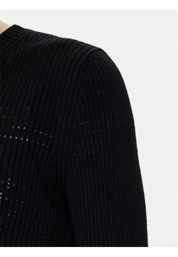 TwinSet - TWINSET Sweter 252TP3240 Czarny Regular Fit. Kolor: czarny. Materiał: wiskoza