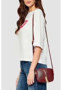 Valentino by Mario Valentino - VALENTINO Bordowa torebka Divina Camera Bag. Kolor: czerwony. Styl: elegancki, casual, klasyczny #3