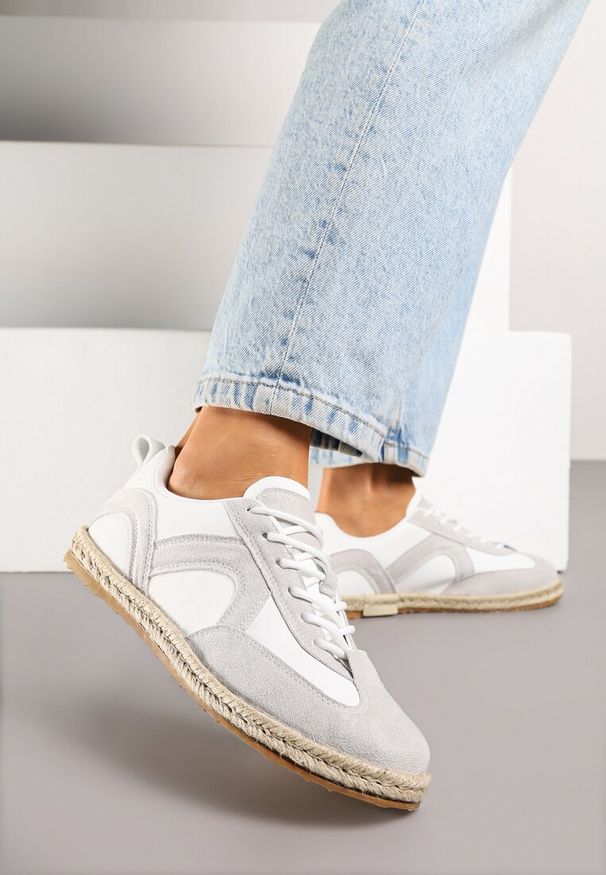 Born2be - Biało-Szare Sneakersy w Stylu Klasycznych Tenisówek z Plecioną Podeszwą Fevanelle. Okazja: na co dzień. Kolor: biały. Materiał: jeans