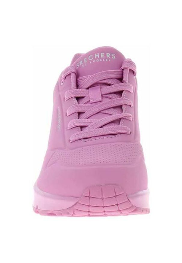 skechers - Buty do chodzenia damskie Skechers Uno Stand ON Air Pink. Zapięcie: sznurówki. Kolor: różowy. Materiał: materiał, tkanina, syntetyk. Szerokość cholewki: normalna. Sport: turystyka piesza