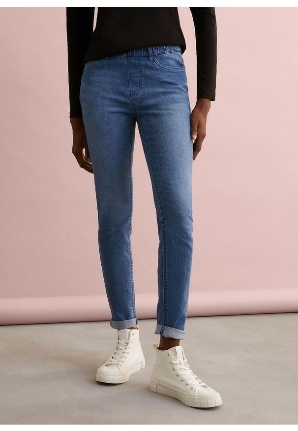 bonprix - Jegginsy Mid Waist. Kolor: niebieski