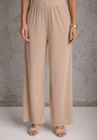 Renee - Beżowe Szerokie Spodnie High Waist z Prążkowanej Tkaniny z Ozdobnym Guzikiem Dalifa. Stan: podwyższony. Kolekcja: plus size. Kolor: beżowy. Materiał: tkanina, prążkowany. Długość: krótkie. Styl: glamour #6