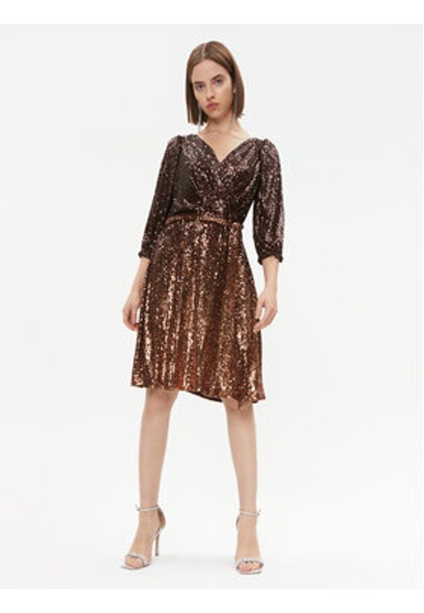 DKNY Sukienka codzienna DD3HR967 Brązowy Regular Fit. Okazja: na co dzień. Kolor: brązowy. Materiał: syntetyk. Typ sukienki: proste. Styl: casual