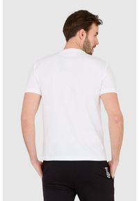 EA7 Emporio Armani - EA7 Biały męski t-shirt z dużym białym logo. Kolor: biały