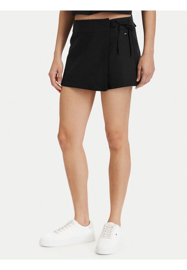 Tommy Jeans Spódnico-szorty DW0DW22267 Czarny Regular Fit. Kolor: czarny. Materiał: len