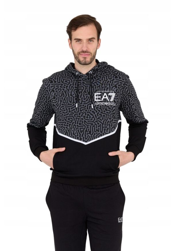 EA7 Emporio Armani - EA7 Męska czarno-szara bluza z kapturem w moro, Rozmiar M. Typ kołnierza: kaptur. Kolor: czarny. Wzór: moro
