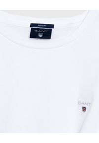 GANT - Biały t-shirt z logo. Okazja: na co dzień. Kolor: biały. Materiał: bawełna. Długość rękawa: długi rękaw. Długość: długie. Styl: klasyczny, casual #4