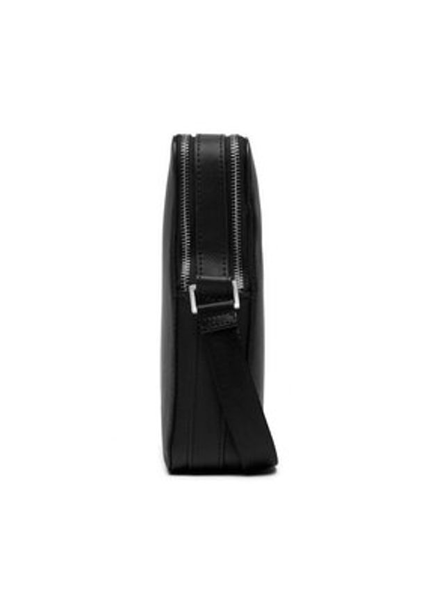 Guess Saszetka Torino HMTOSA P4218 Czarny. Kolor: czarny. Materiał: skóra