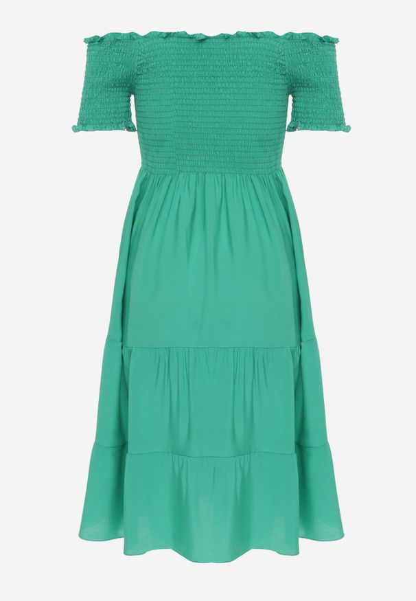 Renee - Zielona Letnia Sukienka z Bawełny o Fasonie Hiszpanki z Rozkloszowanymi Falbanami Lorania. Okazja: na co dzień. Typ kołnierza: dekolt hiszpanka. Kolor: zielony. Materiał: bawełna. Wzór: aplikacja. Sezon: lato. Styl: elegancki, casual