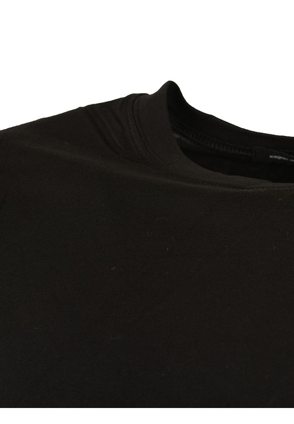 Xagon Man T-Shirt | A20082J30064 | Mężczyzna | Czarny. Okazja: na co dzień. Kolor: czarny. Materiał: bawełna. Wzór: nadruk. Styl: casual