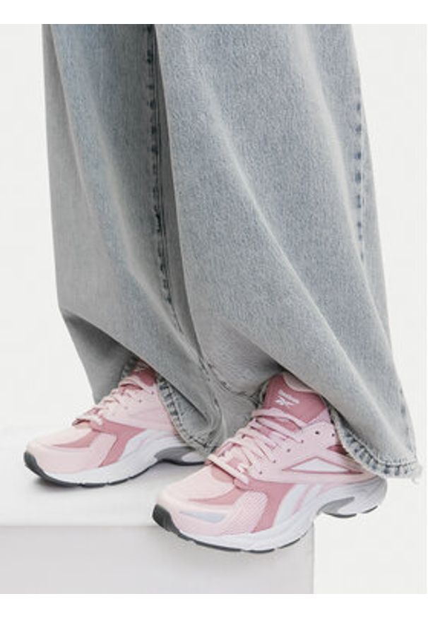 Reebok Sneakersy ROAD PRIME 100220530 Różowy. Kolor: różowy. Materiał: materiał
