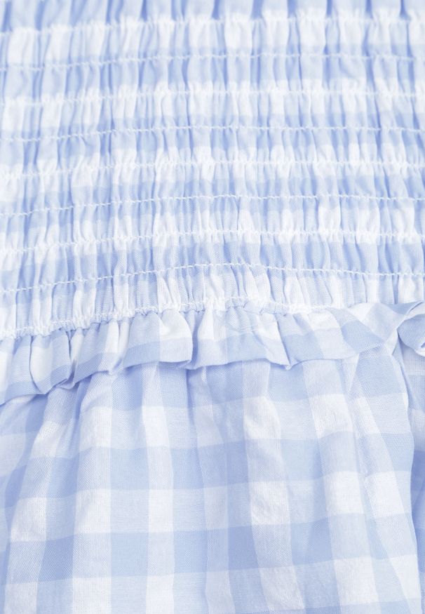 Renee - Jasnoniebieska Sukienka w Stylu Boho z Bawełną w Kratę i Marszczoną Górą Diomereia. Okazja: na co dzień. Kolor: niebieski. Materiał: bawełna. Sezon: lato. Styl: boho