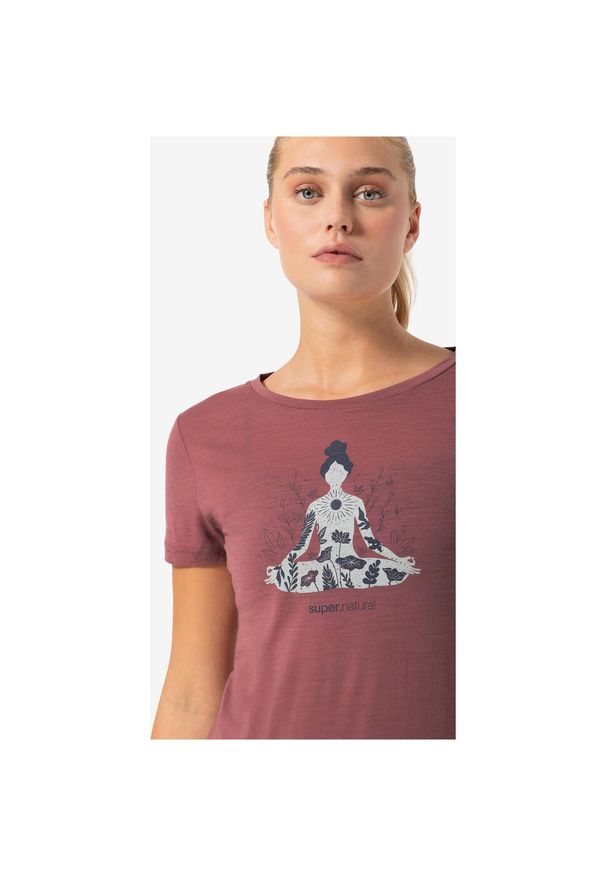 Koszulka z krótkim rękawem damska SUPER.NATURAL W Larissa Tee. Kolor: różowy. Długość rękawa: krótki rękaw. Długość: krótkie