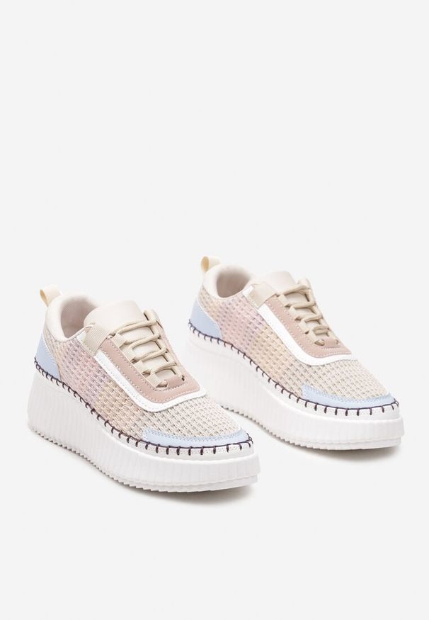 Born2be - Beżowo-Niebieskie Sneakersy do Kostki na Platformie ze Sznurowaniami Fropia. Okazja: na co dzień. Nosek buta: okrągły. Zapięcie: sznurówki. Kolor: beżowy. Materiał: jeans, materiał. Szerokość cholewki: normalna. Obcas: na platformie. Wysokość obcasa: niski