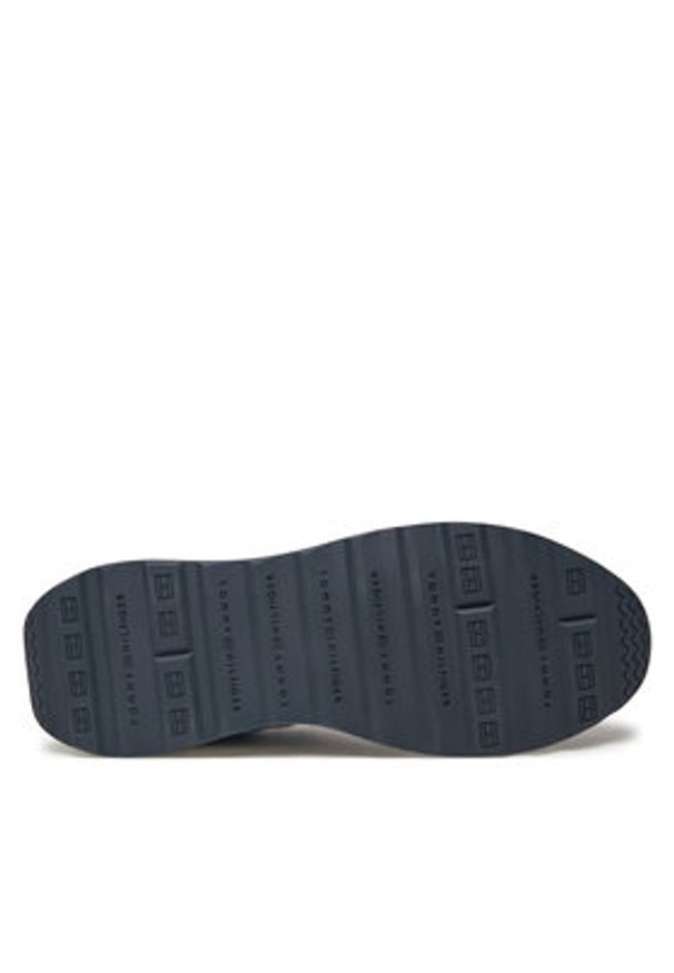 TOMMY HILFIGER - Tommy Hilfiger Sneakersy Retro Runner FM0FM05328 Granatowy. Kolor: niebieski. Materiał: materiał