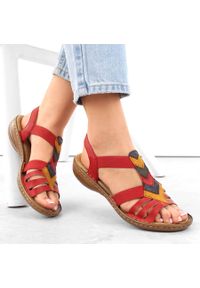 Komfortowe sandały damskie wsuwane z gumkami czerwone Rieker 60804-33. Zapięcie: bez zapięcia. Kolor: czerwony. Materiał: skóra ekologiczna #1