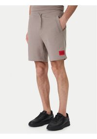 Hugo - HUGO Szorty sportowe Diz222 50466196 Beżowy Regular Fit. Kolor: beżowy. Materiał: bawełna. Styl: sportowy #1