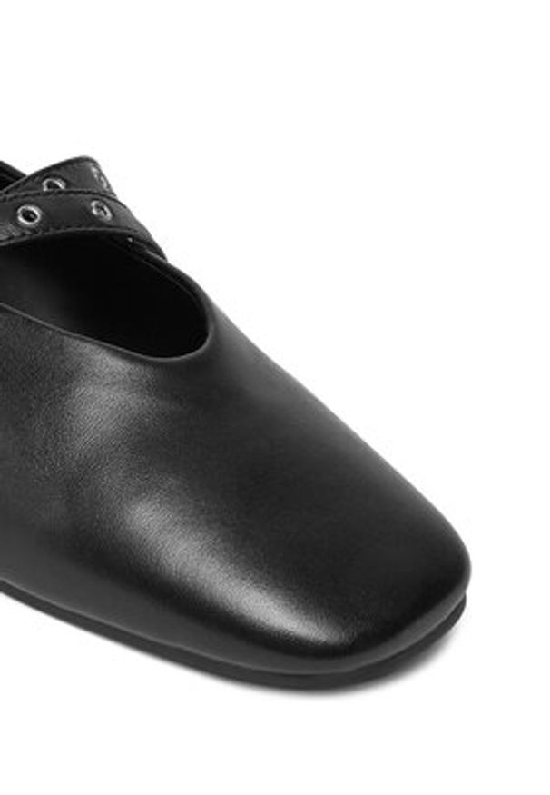 Tommy Jeans Baleriny EN0EN02868 Czarny. Kolor: czarny. Materiał: skóra