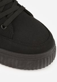 Born2be - Czarne Sneakersy na Grubej Podeszwie z Tłoczeniem Larviona. Okazja: na co dzień. Kolor: czarny. Materiał: jeans #9