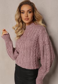 Renee - Jasnofioletowy Luźny Golf w Ozdobny Splot Atterta. Typ kołnierza: golf. Kolor: fioletowy. Materiał: tkanina, dzianina. Długość rękawa: długi rękaw. Długość: długie. Wzór: ze splotem